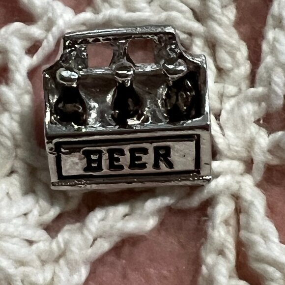 Vintage 6 pack of Beer Charm - Picture 3 of 4